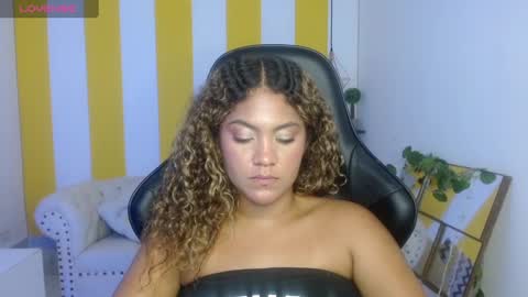 Snapshot of cristal_war chatting on February 25, 12:36 am Cristal online show from February 25, 12:36 am