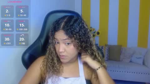 Snapshot of cristal_war chatting on February 28, 11:34 pm Cristal online show from February 28, 11:34 pm