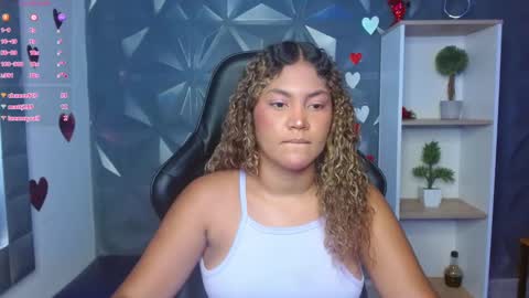 Snapshot of cristal_war chatting on February 22, 10:26 pm Cristal online show from February 22, 10:26 pm