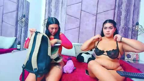 CristalANDzoe online show from February 9, 7:49 pm