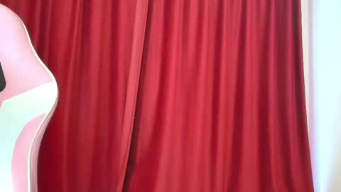 cristaleyess online show from May 7, 4:54 pm
