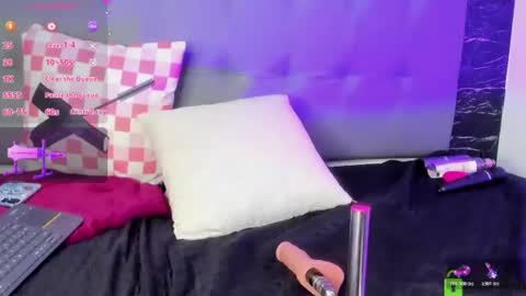 cristal acosta online show from July 24, 11:01 pm