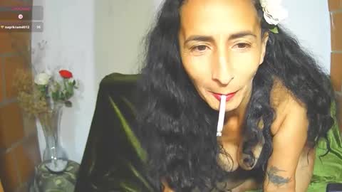   online show from May 24, 10:47 am