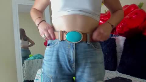 Snapshot of cristalwalker__ chatting on February 26, 10:43 pm cristal walker online show from February 26, 10:43 pm