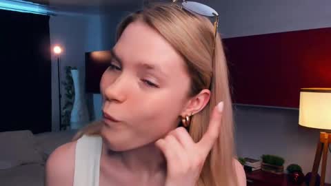 Cristas online show from May 22, 10:57 am
