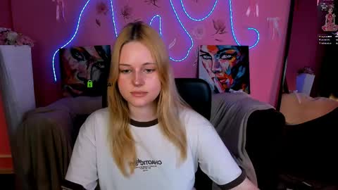 Christin online show from May 21, 12:36 pm