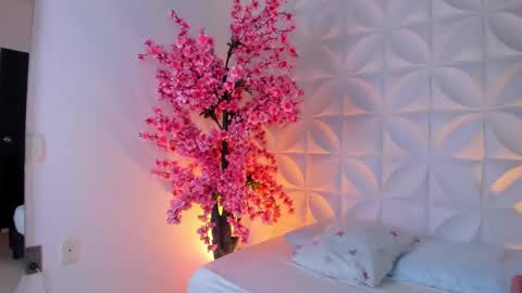 C R I S T I N A online show from October 24, 1:29 pm