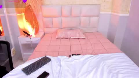 CristineRain online show from April 19, 5:18 am