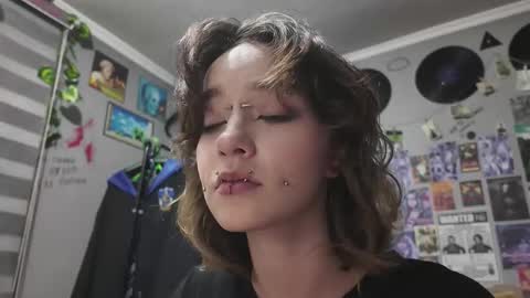 cruella_mira online show from October 23, 6:03 pm