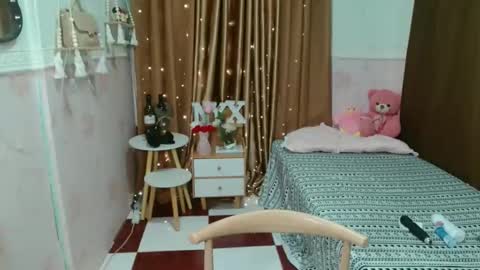 Im CruellaDont forget to follow me online show from January 18, 7:43 pm