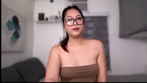 jen online show from July 14, 2:49 am