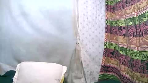 crushlove069 online show from March 13, 1:34 pm