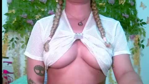 crysrus online show from July 1, 1:05 am