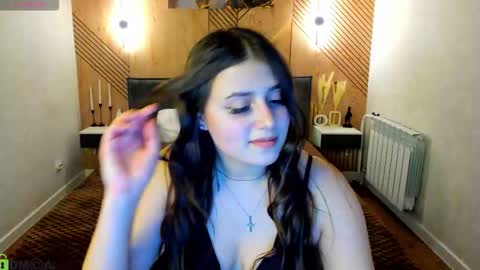 Crystal  Lacee online show from March 6, 9:26 am