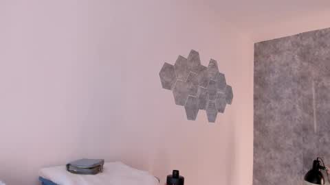 Crystal online show from November 20, 6:31 pm