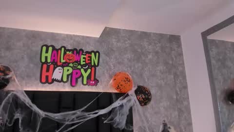 Crystal online show from October 28, 6:03 pm