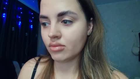 crystalemily online show from December 20, 8:24 pm