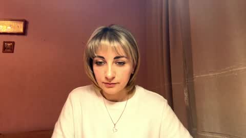 Mary online show from May 7, 7:39 pm