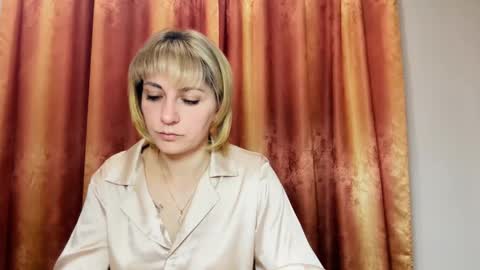 Mary online show from May 16, 8:08 pm