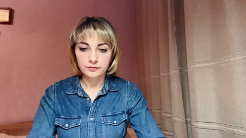 Mary online show from May 9, 7:49 pm
