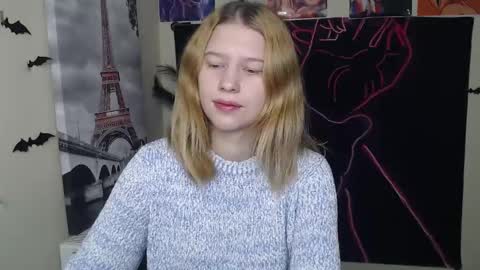 Stella online show from November 2, 7:01 am