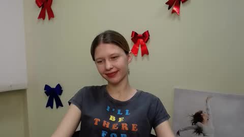 Snapshot of crystalgirl__ chatting on February 7, 1:22 pm Stella online show from February 7, 1:22 pm