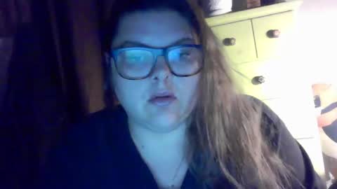 Snapshot of crystalizzzee chatting on January 3, 6:11 am Herekittykitty69 online show from January 3, 6:11 am