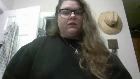 Snapshot of crystalizzzee chatting on February 15, 10:54 pm Herekittykitty69 online show from February 15, 10:54 pm