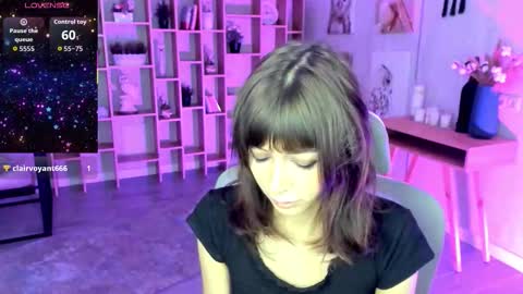 crystallbloom online show from November 10, 1:28 pm