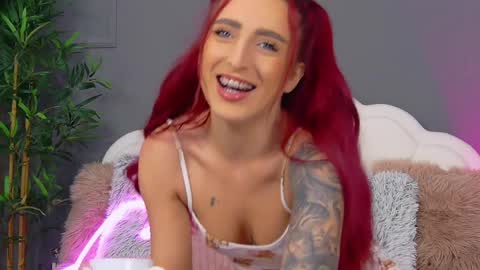 crystallred online show from April 1, 5:19 am