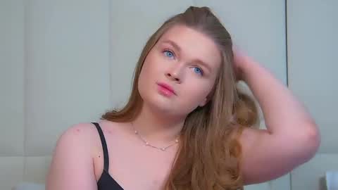 Crystal online show from May 28, 6:11 am