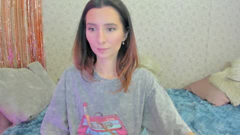 Snapshot of crystalnut chatting on January 26, 3:06 am Maria online show from January 26, 3:06 am