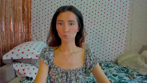 Snapshot of crystalnut chatting on February 17, 3:47 am Maria online show from February 17, 3:47 am