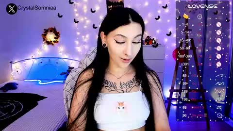 Sasha    Make me moan with patterns   good music here  online show from December 7, 6:59 pm