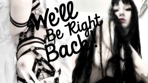 Sasha    Make me moan with patterns   good music here  online show from October 21, 12:09 pm