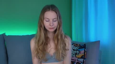 Alexia online show from February 9, 1:46 pm