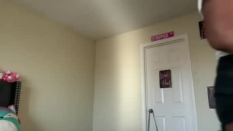 cum2charmxx online show from September 10, 5:46 pm