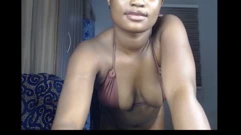 Snapshot of cum_ebony_petitxx chatting on October 17, 4:32 pm cath online show from October 17, 4:32 pm