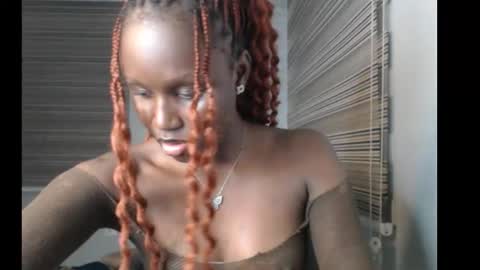 sophie online show from November 16, 7:36 pm