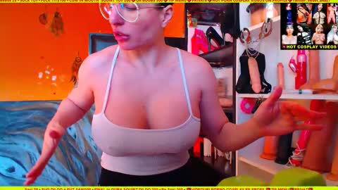 Snapshot of cuminmenowbby chatting on January 2, 12:46 pm cuminmenowbby online show from January 2, 12:46 pm