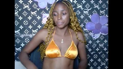 Snapshot of cupidxdoll chatting on September 22, 1:31 pm cupidxdoll online show from September 22, 1:31 pm