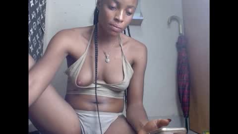 Snapshot of cupidxdoll chatting on October 2, 10:04 pm cupidxdoll online show from October 2, 10:04 pm
