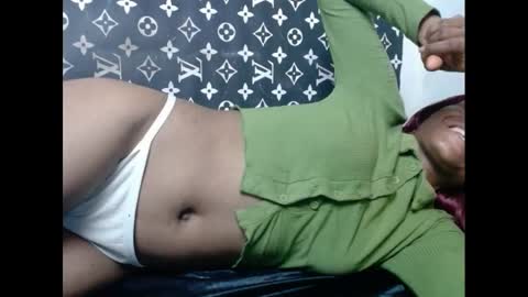 Snapshot of cupidxdoll chatting on February 25, 7:49 pm cupidxdoll online show from February 25, 7:49 pm