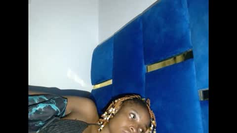 cupidxdoll online show from March 25, 5:11 am