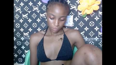 Snapshot of cupidxdoll chatting on February 10, 7:17 pm cupidxdoll online show from February 10, 7:17 pm
