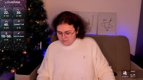 Snapshot of curvy_janie chatting on December 29, 8:33 am Jane online show from December 29, 8:33 am