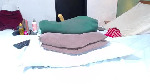 Snapshot of curvyebonyy_ chatting on January 18, 7:38 am Danna online show from January 18, 7:38 am