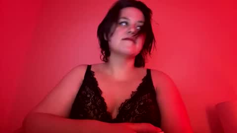 CurvyFlora online show from February 6, 2:11 am