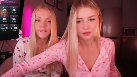 Kira  online show from November 12, 5:49 am