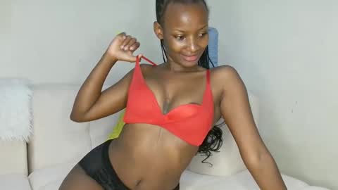 Snapshot of cute_annah chatting on February 6, 4:21 am cute annah online show from February 6, 4:21 am
